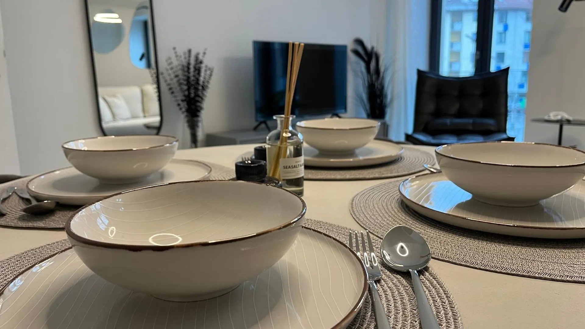 Stuttgart Lux Living - Stilvolles Wohnen Im Zentrum